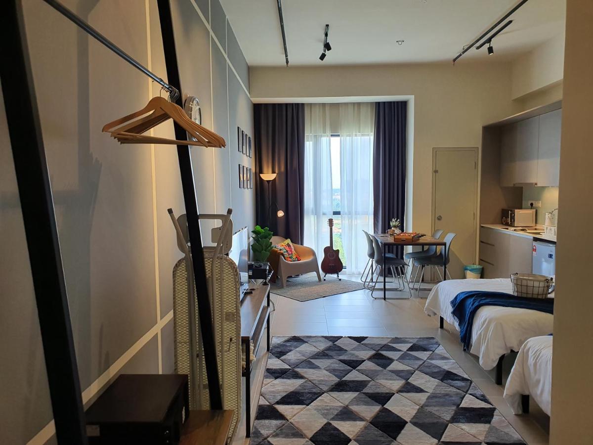 The Perfect Getaway @ Tamarind Suites, Netflix 300Mbps 사이버자야 외부 사진
