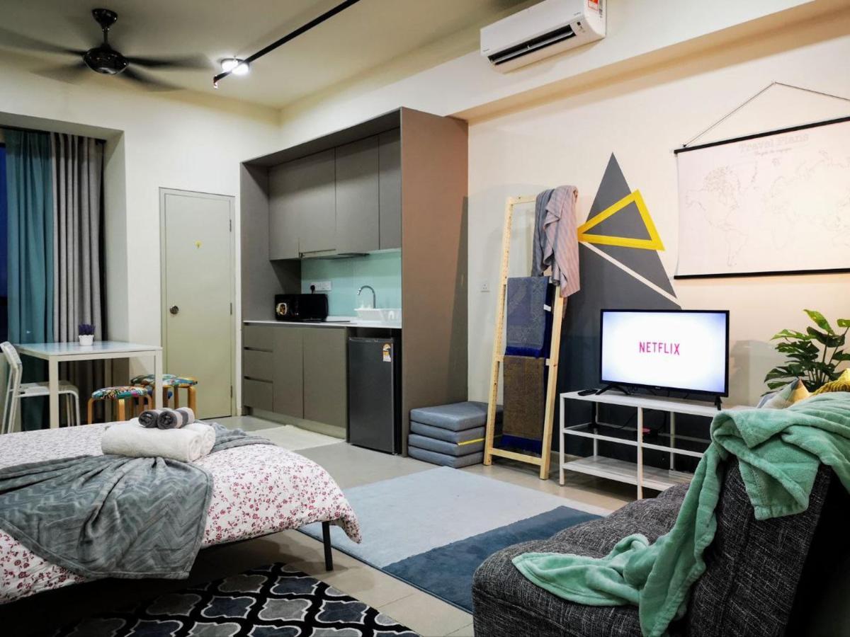 The Perfect Getaway @ Tamarind Suites, Netflix 300Mbps 사이버자야 외부 사진